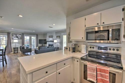Gulf Breeze Retreat Less Than 4 Mi To Beach Access!