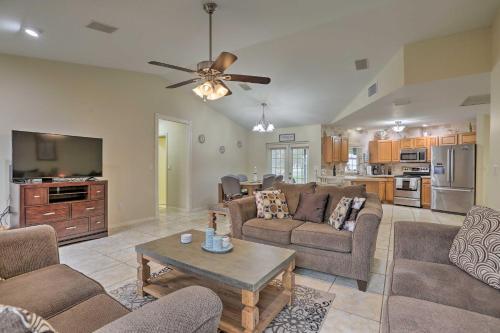 Cape Coral Retreat With Pool About 6 Mi To Beach!