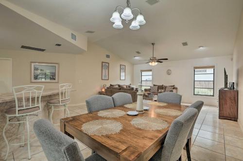 Cape Coral Retreat With Pool About 6 Mi To Beach!