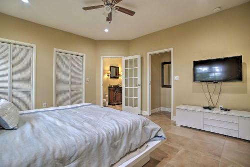 Hollywood Home With Bonus Apt Less Than 2 Mi To Beach!