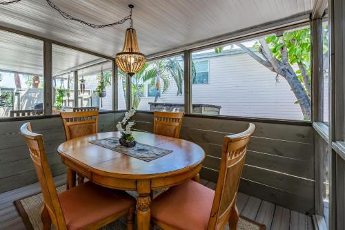 Ocean Palm Cottage