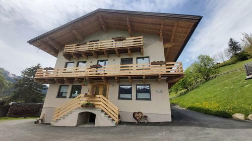 Apartamento Vorderkreuzsaalgut