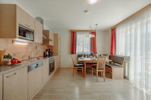 Hostal 4 Mountains Apartments