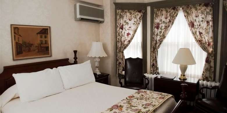 Bed & Breakfast Frederick House