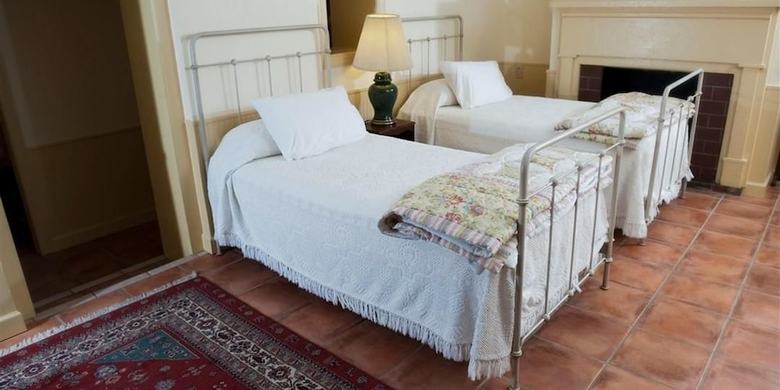 Bed & Breakfast Frederick House