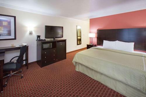 Motel Americinn Hotel & Suites Johnston