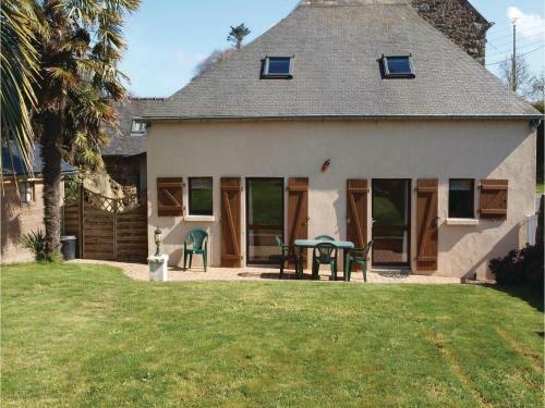 Holiday Home Rue Kervoas