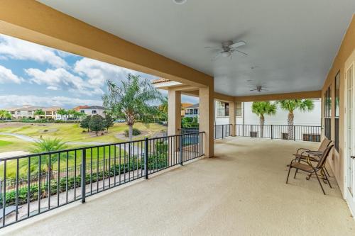 Luxury Green Overlook