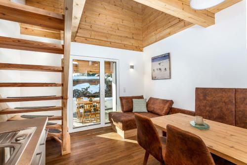 Apartment 5 Peaks