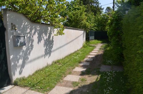 House At Lake "alte Donau" In Vienna
