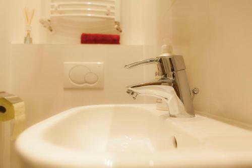 Madina Apartment