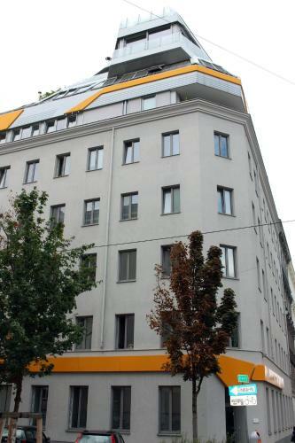 Madina Apartment