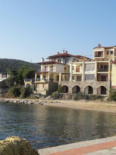 Cute Apartments With Romantic View
