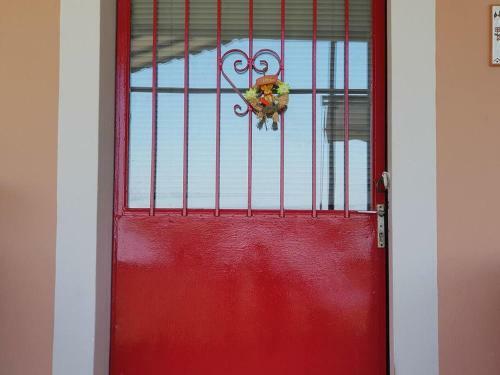 Charming 4-bed House In Pyrgetos