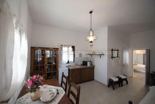Apartamento Charouda Stone Tower