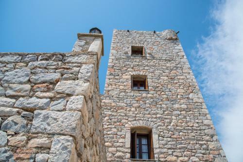 Apartamento Charouda Stone Tower