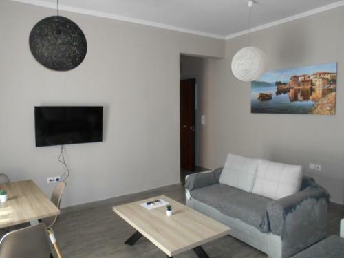 Haris Apartments