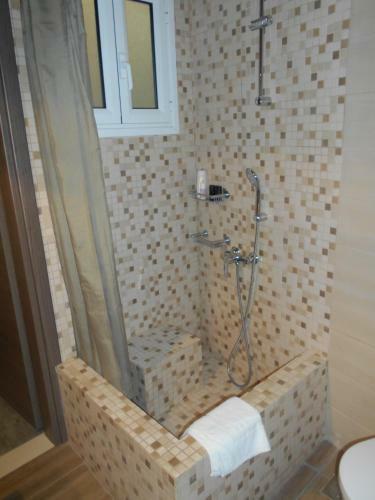 Haris Apartments