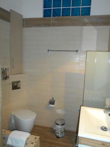 Haris Apartments