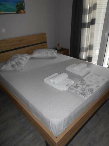 Haris Apartments