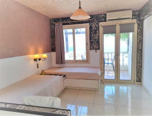 Entire Villa Full View 3 Bedrooms 3 Bathrooms 3 Kitchens