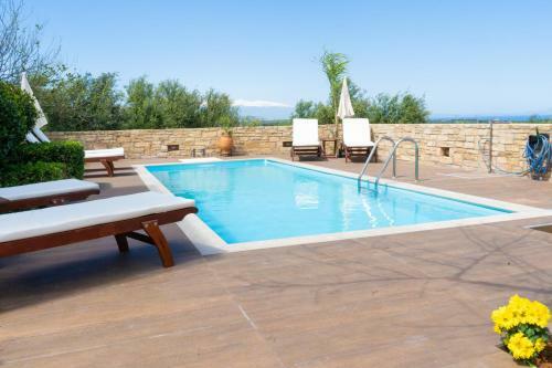 P&s Luxury Home In Cretan Nature With Sea View