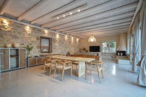 Villa With Swimming Pool Komos