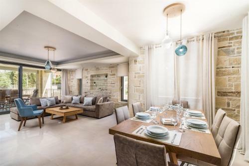 Villa Eleana