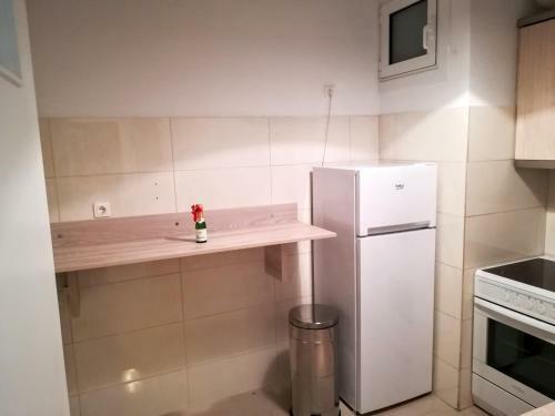 Modern Apartment In Piraeus