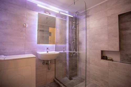Paradise Apartment In Piraeus Centre