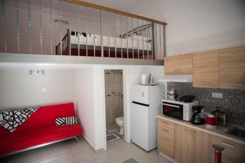 Aimou Studios & Apartments Piraeus