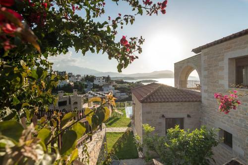 Hectoras Villa In Plaka