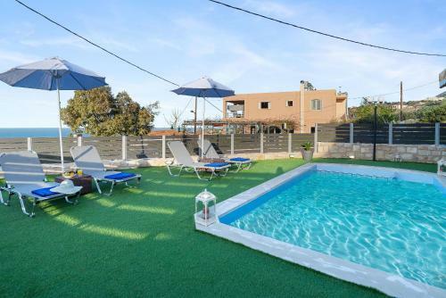 Nikos Dimitra Luxury Home