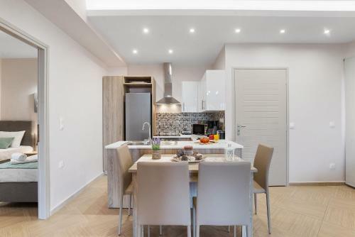 Nikos Dimitra Luxury Home