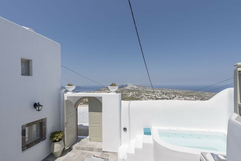 Villa Santorini 180 Degrees