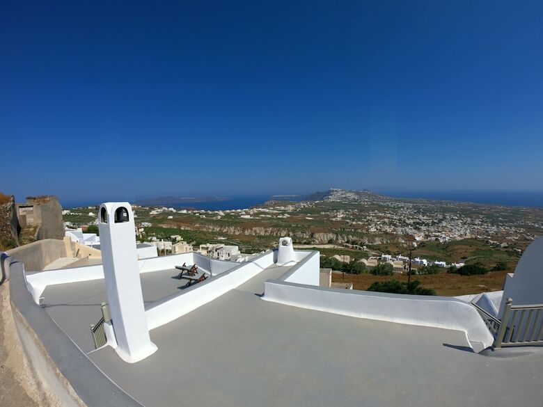 Villa Santorini 180 Degrees