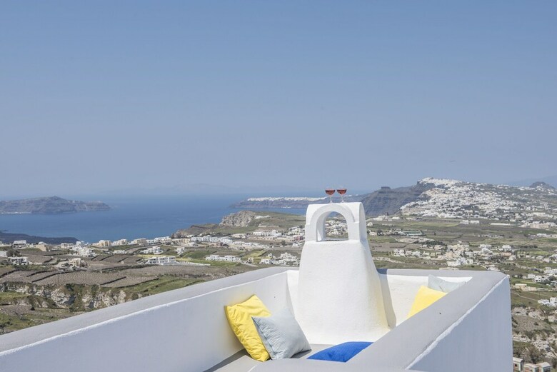 Villa Santorini 180 Degrees