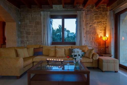 Villa Petramithia