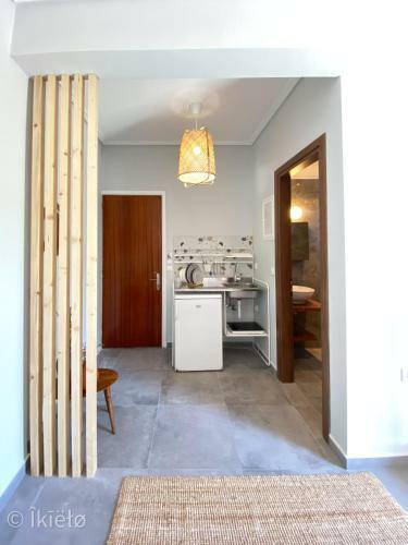Hostal Theros Lux Apts.