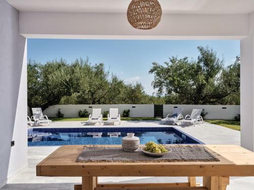 Kapodistria Luxury Villa