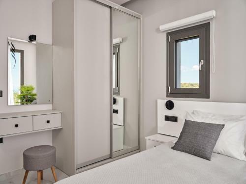 Kapodistria Luxury Villa