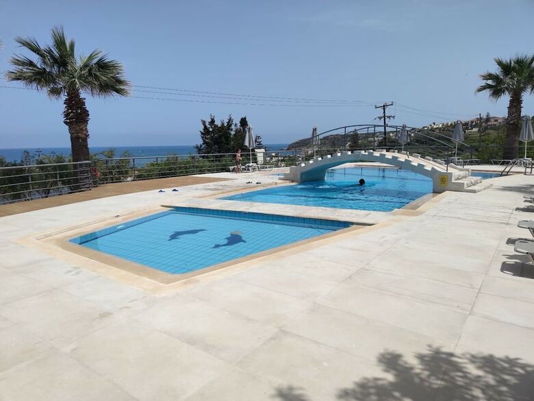 Oasis Scaleta Hotel