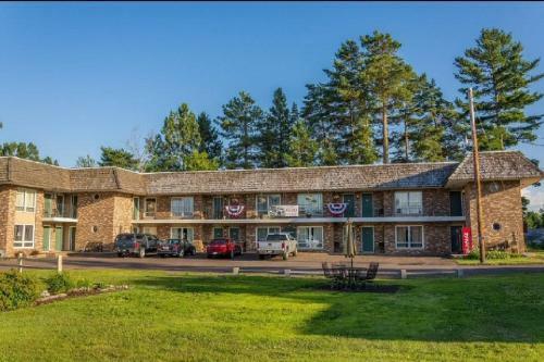 Hotel Budget Host Inn