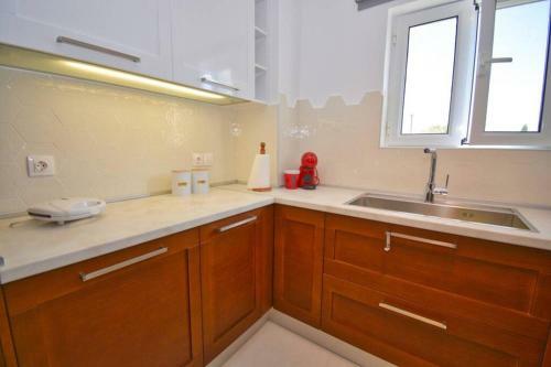 Potamos Deluxe Apartment