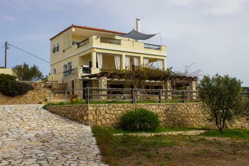House With Amazing Ocean View And Patio - Pool