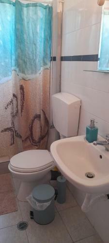 Apartamento Eleni Karouti Rooms For Rent