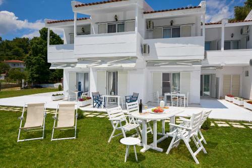 Hostal Lefki Villa