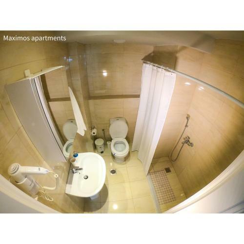Maximus Polychrono Apartments