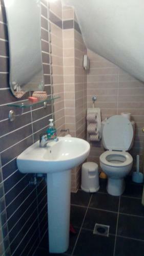 Lovely Maisonette Right In Front Of The Sea