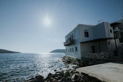 Amorgis Seaside Villa